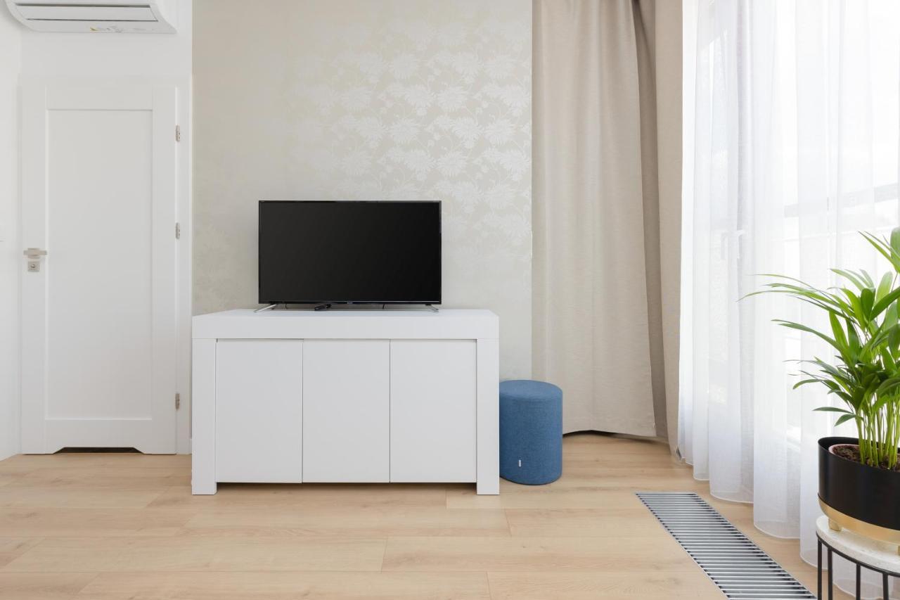 Warszawa Srodmiescie Bonifraterska Apartments By Noclegi Renters 外观 照片