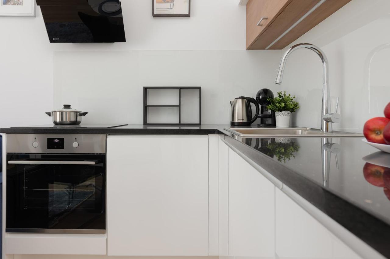 Warszawa Srodmiescie Bonifraterska Apartments By Noclegi Renters 外观 照片